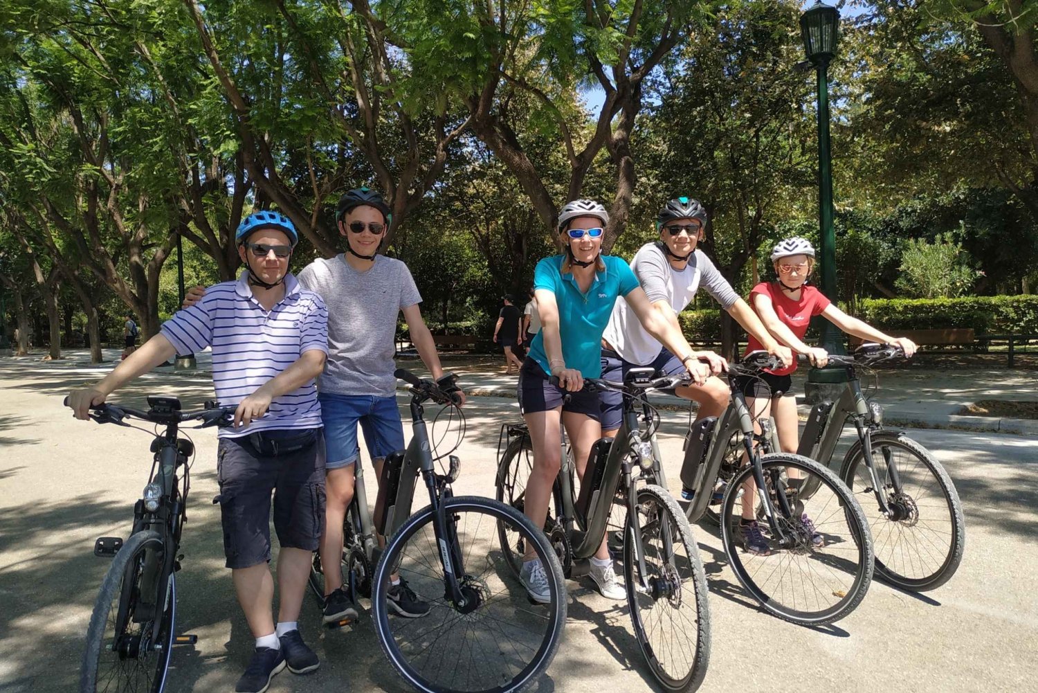 Athens: Private Food Tour by bike