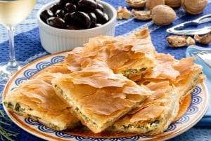 Athens: Private Food Walking Tour with Taverns & Restaurants