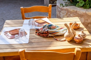 Athens: Private Food Walking Tour with Taverns & Restaurants