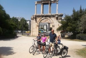 Ateny: Prywatna wycieczka rowerem elektrycznym po Starym Mieście i degustacja potraw