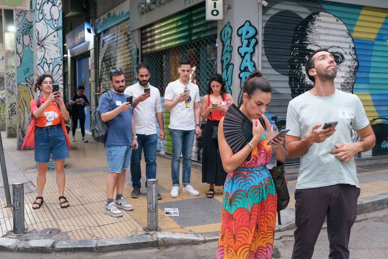 Athen: Private Straßenkunst-Schatzsuche mit Essensstopps