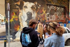 Atenas: Caça ao tesouro particular de arte de rua com paradas para comer