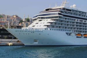 Athene: Privé transfer van/naar Athene stad Piraeus Haven