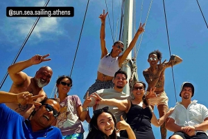 Atenas: Excursión en Catamarán por la Riviera con Comida y Bebidas Frescas