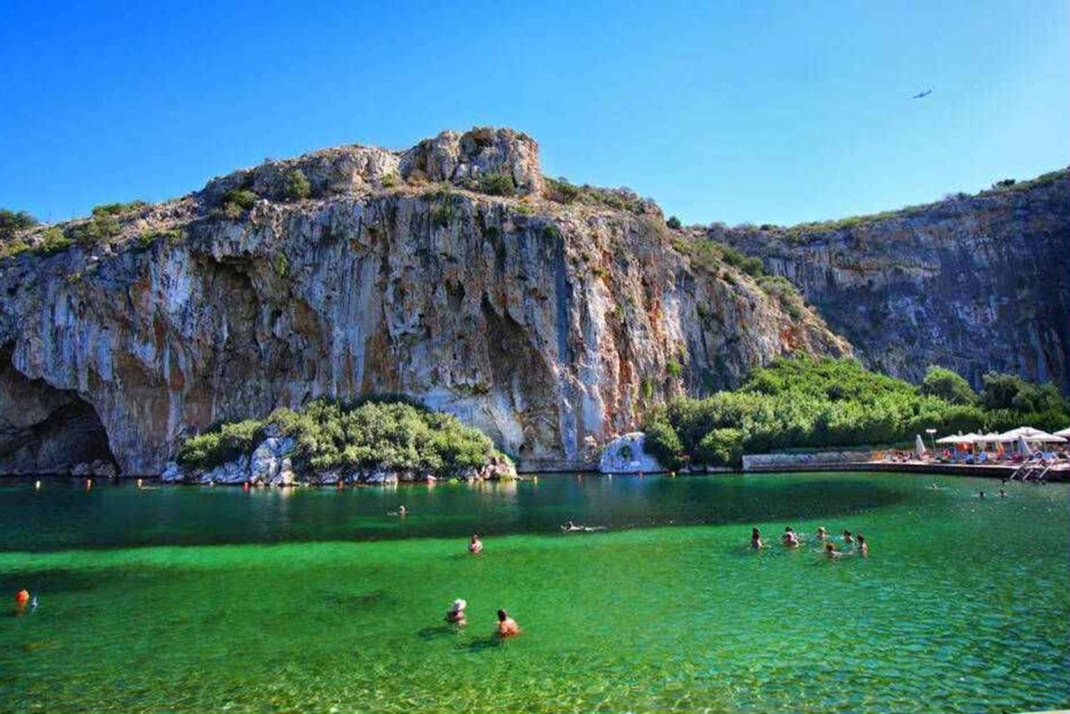 Atene: fuga sulla riviera, nuoto al lago Vouliagmeni e assaggi locali