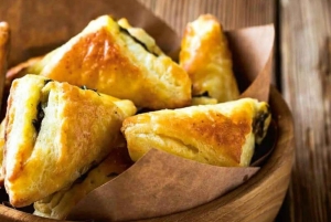 Atene: fuga sulla riviera, nuoto al lago Vouliagmeni e assaggi locali