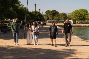 Atene: fuga sulla riviera, nuoto al lago Vouliagmeni e assaggi locali