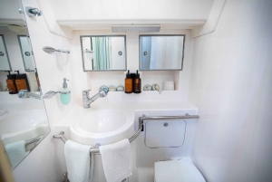 Афинская Ривьера: Частный ежедневный круиз на парусной яхте с обедом