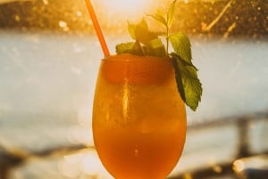 Athens Riviera Sunset Cruise with Food & Drink Pairing