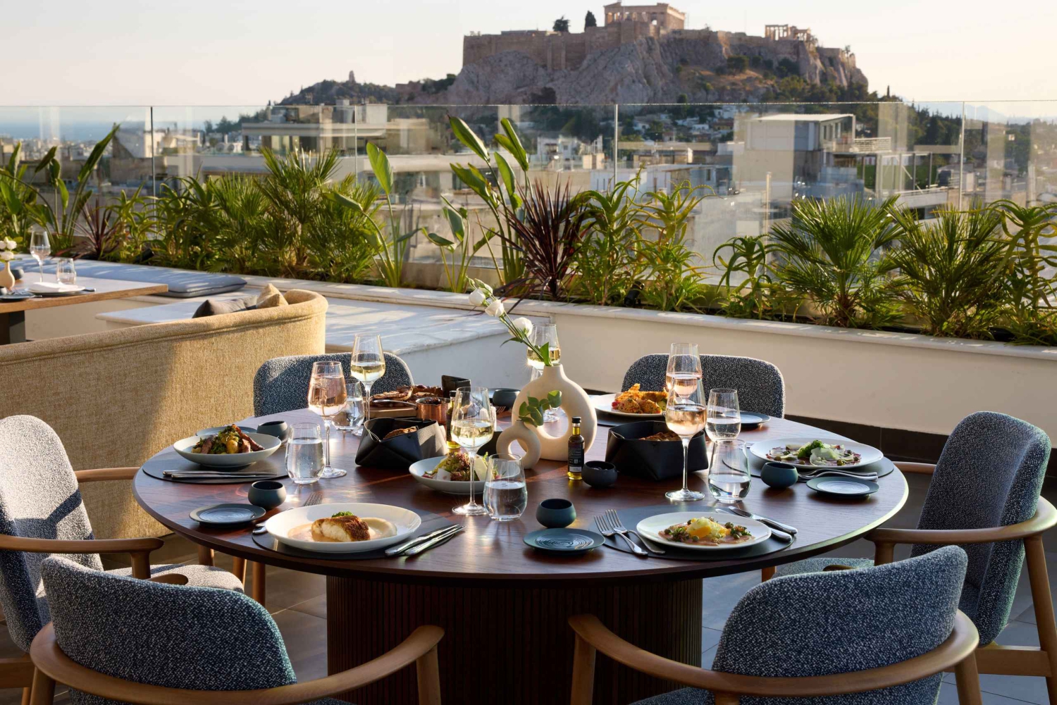 Athen: Fin middag på taket på Whispers Restaurant