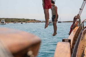 Aten: Kryssning i Saroniska viken med frukost och dryck