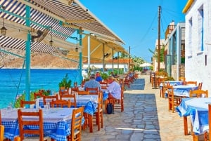 Athens: Saronic Swimming Cruise with Lunch & Unlimited Wine