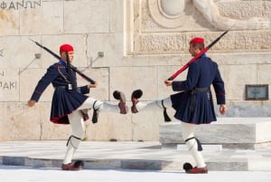 Athens: Self-guided First Discovery Walk and Reading Tour
