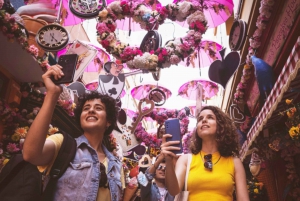 Athens: Self-Guided Quiz City Tour & Shopping Rewards