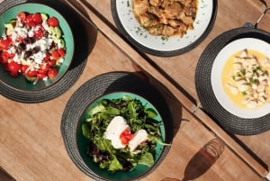 Ateena: Puoliyksityinen aamupurjehdus ja gastronomian risteily