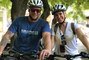 Athen: E-cykeltur med en lille gruppe til historiske højdepunkter