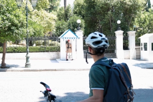 Athen: E-cykeltur med en lille gruppe til historiske højdepunkter