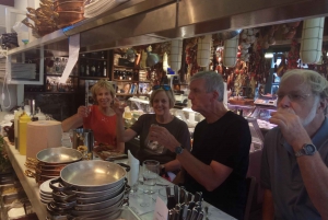 Athens: Small-Group Food Walking Tour with Local Guide