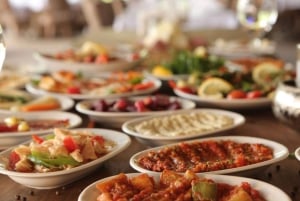 Athens: Small Group Walk & Taste for Cruise Travelers