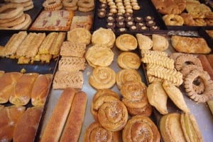 Athens: Small Group Walk & Taste for Cruise Travelers