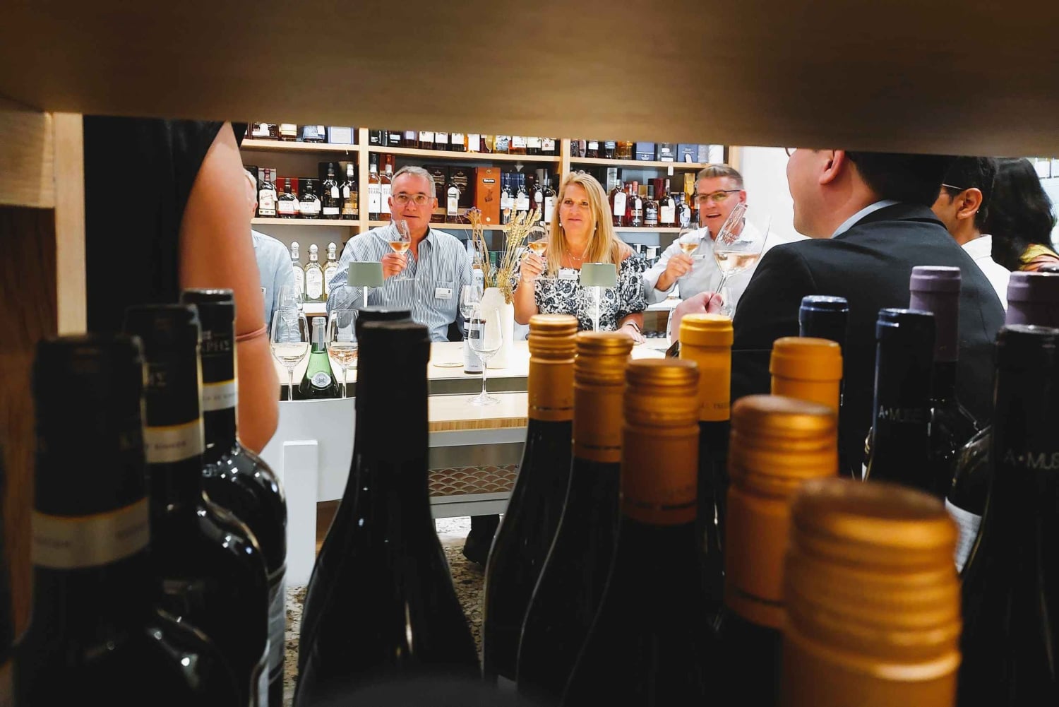 Athen: Kleingruppen-Weinverkostungstour mit Aperitifs