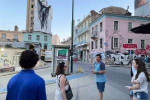 Atenas: tour de arte callejero y comida callejera para grupos pequeños