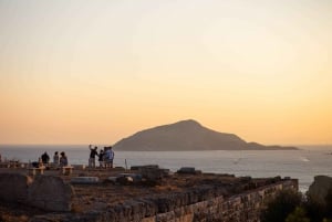 アテネ：スニオン岬とポセイドン神殿へのサンセットツアー