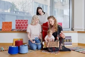 Афины: мастер-класс по плетению «злого глаза» с греческим чаем