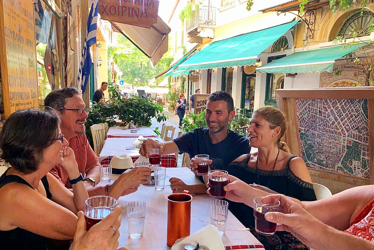 Ateena: perinteinen kreikkalainen ruokakierros piilopaikoissa