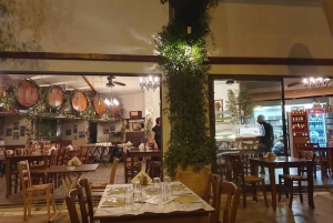 Atene: tour a piedi e cibo fuori dai sentieri battuti