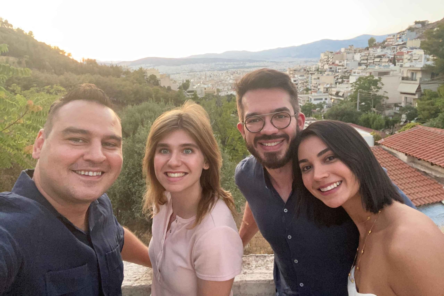 Aten: Rundvandring med middag, dessert och livemusik