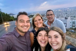 Aten: Rundvandring med middag, dessert och livemusik