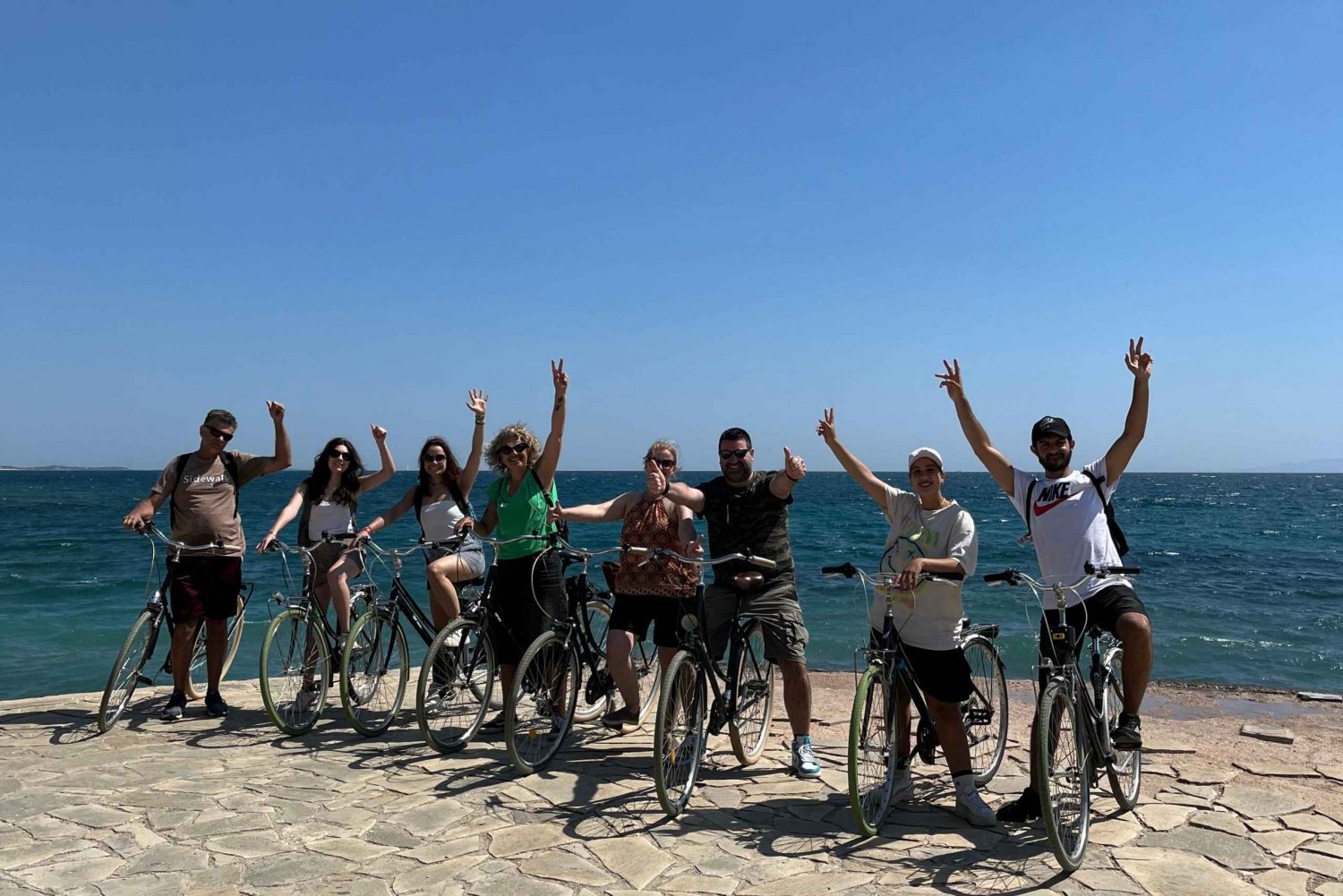 Cykeläventyr vid stranden: Aten-tur med badstopp