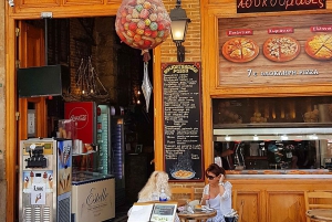 市場での朝食（オリーブオイルと蜂蜜の試飲付き）