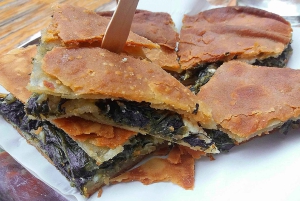 市場での朝食（オリーブオイルと蜂蜜の試飲付き）