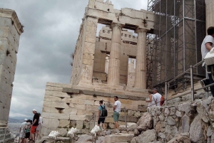 Athens: City Highlights Luxury Private Tour by Car