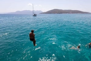 Combo: Acropolis Ticket & Saronic Swimming Cruise Experience