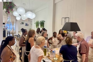 Приготовьте греческие блюда на кулинарном уроке в самом сердце Афин