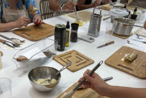 Cuisinez comme un Grec lors d'un cours de cuisine au cœur d'Athènes