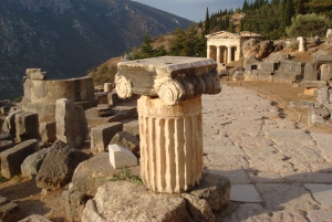 Visite privée de Delphes, de la grotte des Coryciens et du champ de bataille de 300