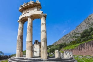 Delphi Guided Day Trip from Athens