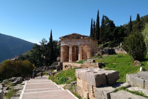 Delfos y Meteora tour privado de 2 días con magníficas comidas y bebidas