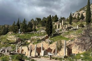 Excursão privativa de dia inteiro a Delfos, o Umbigo da Terra, Hosios Loukas