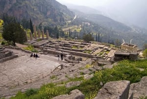 Von Athen aus: Tagestour zum Apollo-Tempel und Orakel von Delphi