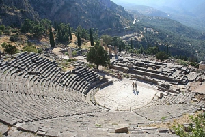 From Athens: Delphi and Arachova Guided Day Tour