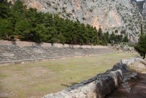 Dagstur till Delphi med liten grupp från Aten