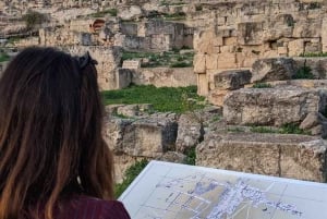 Tutustu Aeginan historialliseen kaupunkiin