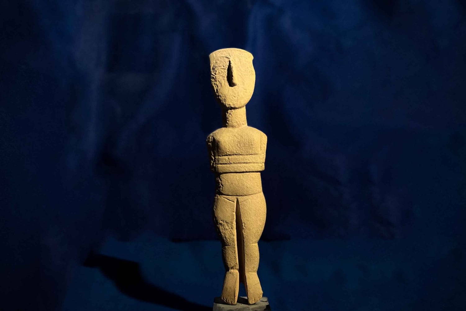 Scopri l'arte cicladica e scolpisci il tuo pezzo di marmo