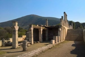 Det antikke teateret i Epidaurus og snorkling i den sunkne byen