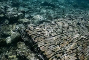 Teatro antigo de Epidauro e mergulho com snorkel na cidade submersa